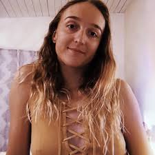 Stream Olivia Schwartz music