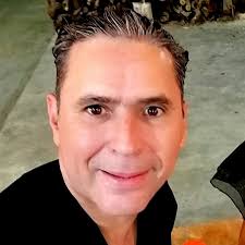 Yo se que usted estaba hay cuidandonos en el curso se Le extraña mucho don  tachiiiii no sabe cuantooooooo 🥰🥰🥰