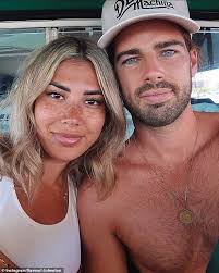 Attempt to draw in bella's style (by sam) by. Locklan Locky Gilbert S Mystery Woman On The Bachelor Is Revealed To Be Youtuber Bella Varelis Daily Mail Online