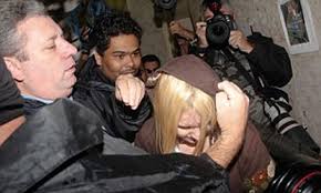 Ela transportou os pedaços do corpo em malas e os desovou em. Woman Killed And Dismembered Cheating Husband And Scattered Body Parts Around City Daily Mail Online