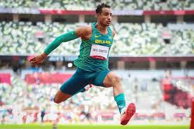 O atletismo é disputado nos jogos olímpicos desde a primeira edição, atenas 1896.provas femininas começaram a ser disputadas nos jogos de amsterdã, em 1928. Hx5kh4xs9eembm