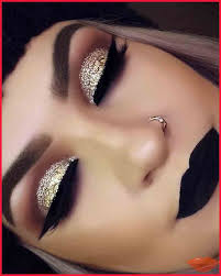 A Collection Of 40 Best Glitter Makeup Tutorials And Ideas For 2019 Makeup Trends Glitter Makeup Tutorial Glitter Eye Makeup Gold Makeup