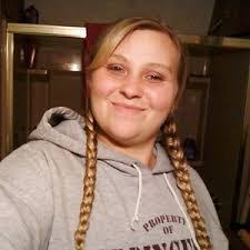 Kelly Spadjinske's Instagram, Twitter & Facebook