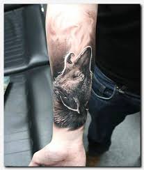 Black And White Wolf Tattoo Meaning Tattoos Hot Tattoo Wolf Tattoos Men Cool Forearm Tattoos Wolf Tattoo Sleeve