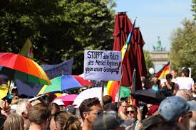 Ich bin freischaffend und unabhängig. Berlin Verbietet Corona Skeptiker Demo Am Wochenende