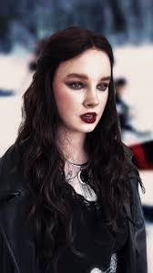 Evangeline Best's Instagram, Twitter & Facebook