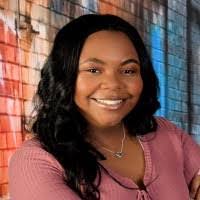 Jasmine Bell's Instagram, Twitter & Facebook