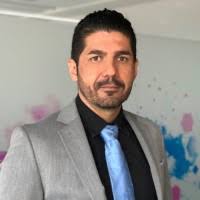 300+ perfiles de «Alan»