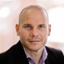 Derek Goodson's Instagram, Twitter & Facebook