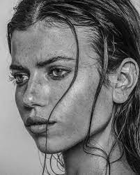 Pin By Swade Lakay On Beauty Portrait Portrait Sketches Portrait Artist