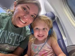 Attachable chair umbrella for stroller