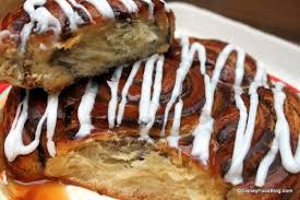 Warm Colossal Cinnamon Roll Kusafiri Animal Kingdom Food Cinnamon Rolls Disney Food Blog