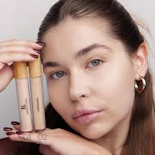 Весняний мейк, що пасуватиме ну точно кожній❣️ Використовую одразу дві  новинки — засіб для макіяжу Tender та бальзам для губ Tender! Щічки —  рум'яні, губи — соковиті. Продукти — можна придбати в