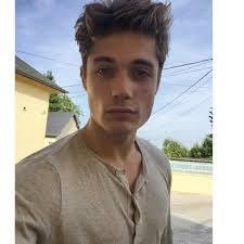 Jake Levy's Instagram, Twitter & Facebook