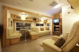 caravan interior panosundaki pin