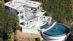 Nach wie vor ist es unser anspruch, jedes haus so zu bauen, als wäre es unser eigenes. Luxushaus Bauen Woran Erkennt Man Den Luxus In Der Innenarchitektur