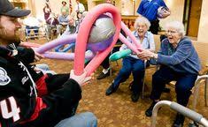 Juegos recreativos en grupo para adultos mayores. 13 Ideas De Juegos Para Adultos Mayores Juegos Para Adultos Juegos Para Adultos Mayores Juegos