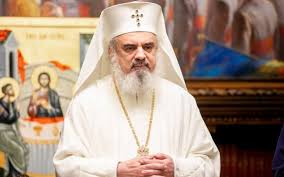 Capul bisericii ortodoxe române câştigă mai bine decât preşedintele româniei, klaus iohannis, şi premierul victor ponta la un loc. Salariul Patriarhului Daniel Are Venituri Lunare Mai Mici Sau Mai Mari Decat Presedintele Klaus Iohannis