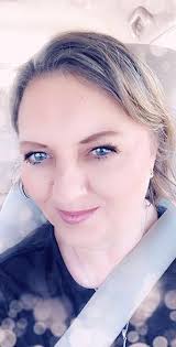 A Beautiful Life: An Invitation to Truly Live: Easterling, Lisa Luke:  9781088552858: Amazon.com: Books