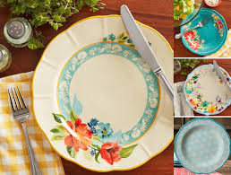 Besides the pioneer woman dishes and cookware, you can find other kitchen tools as well, such as measuring cups and spoons, cooking utensils this pioneer woman 20 piece cookware set will meet your needs no matter your cooking level. Pioneer Woman Stoneware Dinner Plates 2 98 Each Reg 5 38