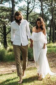 24 Men S Wedding Attire For Beach Celebration Wedding Forward Boho Wedding Attire Mens Beach Wedding Attire Beach Wedding Groom Attire