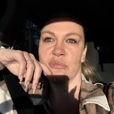 Tabatha N. Singletary‎