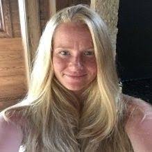 Jacqueline Hinkel's Instagram, Twitter & Facebook