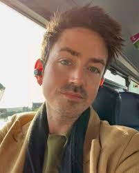 Daniel Hutchinson's Instagram, Twitter & Facebook