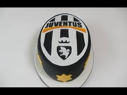 Le juventus football club , dite la juventus (du latin iuventūs: Juventus Turin Motivtorte Fondanttorte Mit Fussball Logo Einfache Schablonen Technik Youtube