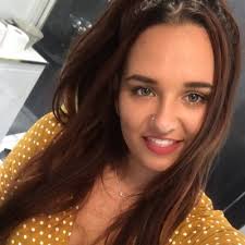 Danielle Barney (@dani_barney)