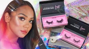 This is a video on how to remove the liner from the magnetic lashes. How Do Magnetic Eyelashes Work Glamnetic