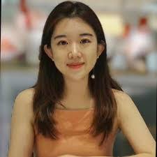 Yutong Hou's Instagram, Twitter & Facebook