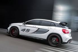 Equipped with a gutsy yet fuel efficient engine the gla comes loaded with amenities which you expect from a luxury brand. Mercedes Benz Gla 45 Amg Concept Die Rakete Unter Den Kompakt Suv Speed Heads