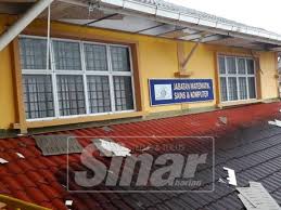 He was the fourth in line to the throne of the perak sultanate when he was the raja kechil sulung of perak from 2010 until his death in 2012. Ribut Tiga Blok Asrama Politeknik Terjejas