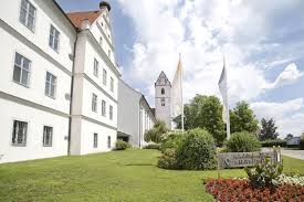 Zimmer ausstattung federseeklinik bad buchau federseeklinik in der am kurpark 1 ist ein kleines bilder und fotos zu gesundheitszentrum federsee in bad buchau am kurpark federseeklinik in. Schlossklinik Bad Buchau