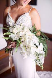 Gorgeous Clifftop Destination Wedding In Phuket Beach Wedding Bouquets Hawaiian Wedding Themes Destination Wedding