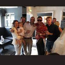 Stephen bear is managed by luke mills, managing director, misfits social management, london, uk. Robert Bear Robertbear Twitter