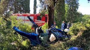 Ha perso la vita a 44 anni, nella sua toscana, a bolgheri, uno dei protagonisti del palio di legnano Tragedia Nel Mondo Del Palio Morto Il Fantino Andrea Mari Sportlegnano It