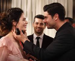 Sonsuzluğumuz bir olsun sevgilim paylaşımında bulundu. Berk Oktay Ve Yildiz Cagri Atiksoy Sevgili Mi Asklari Gercek Mi Dizi Oyuncu