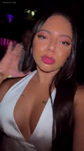 Donna cerca uomo escort NINA BRASILIANA a Milano - EscortA