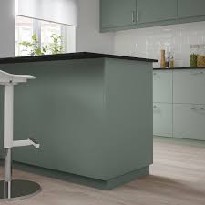 Bodarp Deckseite Graugrun 39x106 Cm Ikea Osterreich In 2021 Ikea Kuchenideen Grune Kuchenschranke Minimalistische Kuche