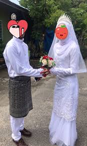 Karena tidak sedikit yang saat hari akad nikah malah grogi dan lupa. Baju Nikah Hijabista Set Lelaki Dan Perempuan Women S Fashion Bridal Wear On Carousell