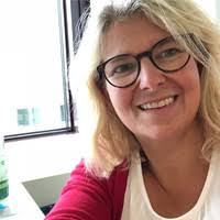 30+ "Sandra Munster" profiles