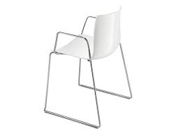The cila, also designed by lievore altherr, is in no way inferior to catifa. Catifa 46 Stuhl Mit Kufengestell By Arper Design Lievore Altherr Molina