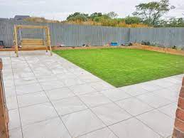 Porcelain Paving And Artificial Grass Minimalist Garden Design Minimalist Garden Artificial Grass Backyard Landscaping