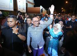 The seat became vacant after the resignation of the incumbent member danyal balagopal abdullah, a member of parti keadilan rakyat (pkr) and the governing pakatan harapan (ph) coalition. Anwar Menang Besar