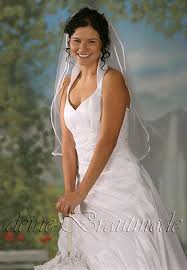 Aus diesem grund soll die frisur zum neckholderkleid ihren nacken. Brautkleid Hochzeitskleid Neckholder Kleid Braut Hochzeit Reifrock Spitze Eur 519 00 Picclick De