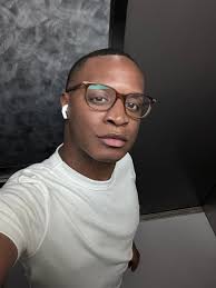 Roommate wanted in Brooklyn or East Village