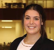 Elaine Roan's Instagram, Twitter & Facebook