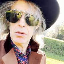 Hello from The Waterboys Mike Scott...